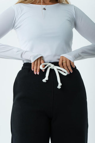 Women’s Relaxed Fit Sweatpants – Jet Black