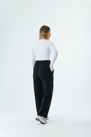 Women’s Relaxed Fit Sweatpants – Jet Black