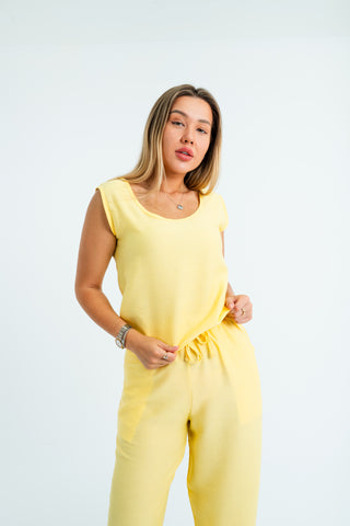 Women’s Relaxed Fit Sleeveless Set – Yellow
